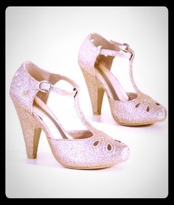 The Zest is History Metallic Heel in Glittery Gold